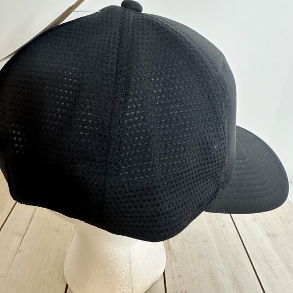 Unisex Merrell hiker ball cap OS NWTS fitted with a stretch back strap color BLK - Picture 4 of 10